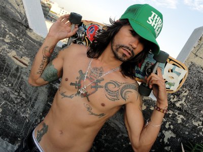 Alternadudes' Thrasher