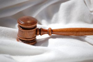 Citing Reddit case, federal judge dismisses sex trafficking claims against Twitter