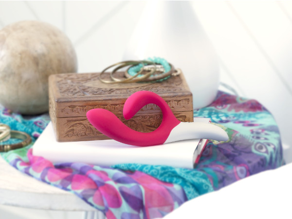 We-Vibe Adds Two New Toys, One New Couples Kit