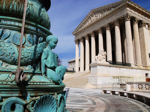 We Don’t Need New Law to Address Public Porn Viewing