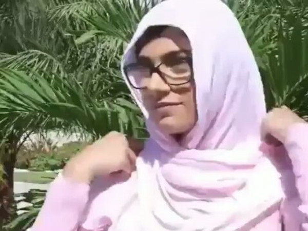 At Least Pissed-Off Politicians Seldom Cut Off Heads