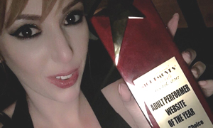 Lauren Phillips Wins at 25th Annual NightMoves Awards