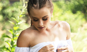 Anna Claire Clouds Signs with The Rub PR & Celebrates Her Birthday Month in Style