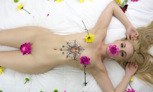 Anna Claire Clouds Set for Photo Shoots & Live Shows with NewArrcus Models