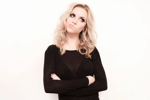 Comedian Kelsey Cook to Headline Entertainment at YNOT Cam Awards