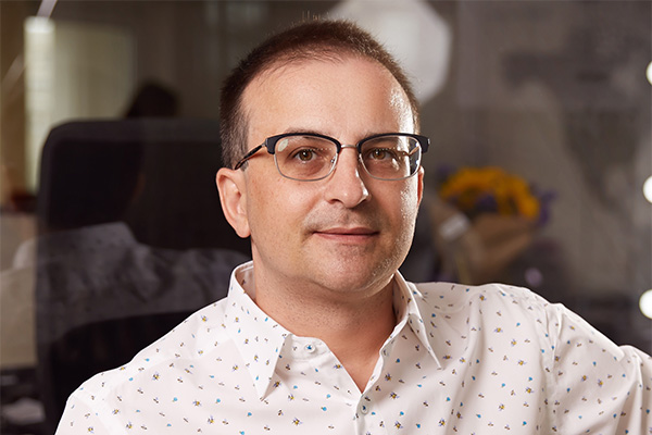 Studio20: An International Network with Outlets in Cali, Bogata and more