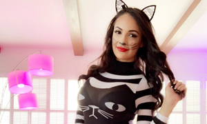 Sofi Ryan Camming on MFC Every Day From 6 to 9 pm PST