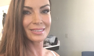 Diamond Foxxx Notches Cover of Elegant Angel’s ‘Ultimate MILFs 4’