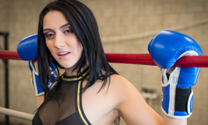 Mandy Muse Shows Her Moves At VR Bangers