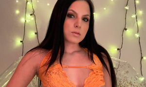 Cam Starlet Sarah Russi to Appear On Drinking Dirty in New Jersey  Tonight