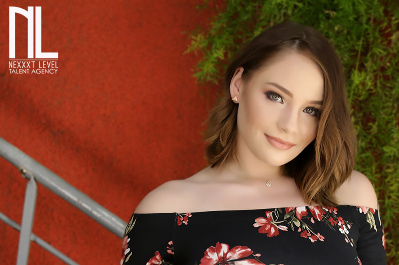 Hadley Mason Signs with Nexxxt Level Talent Agency