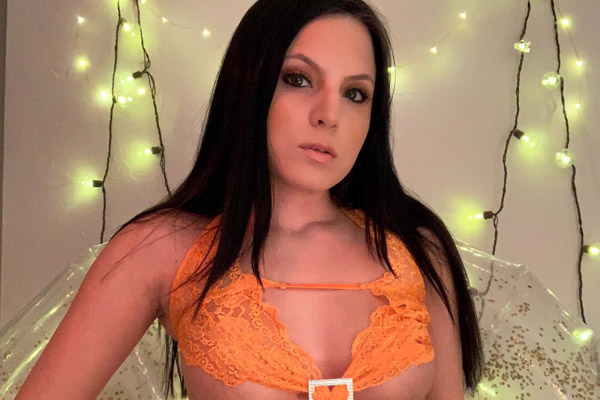 Cam Starlet Sarah Russi & Adult Star Payton Sin Claire Featured on Jack Thriller’s Party & Bullshit Show