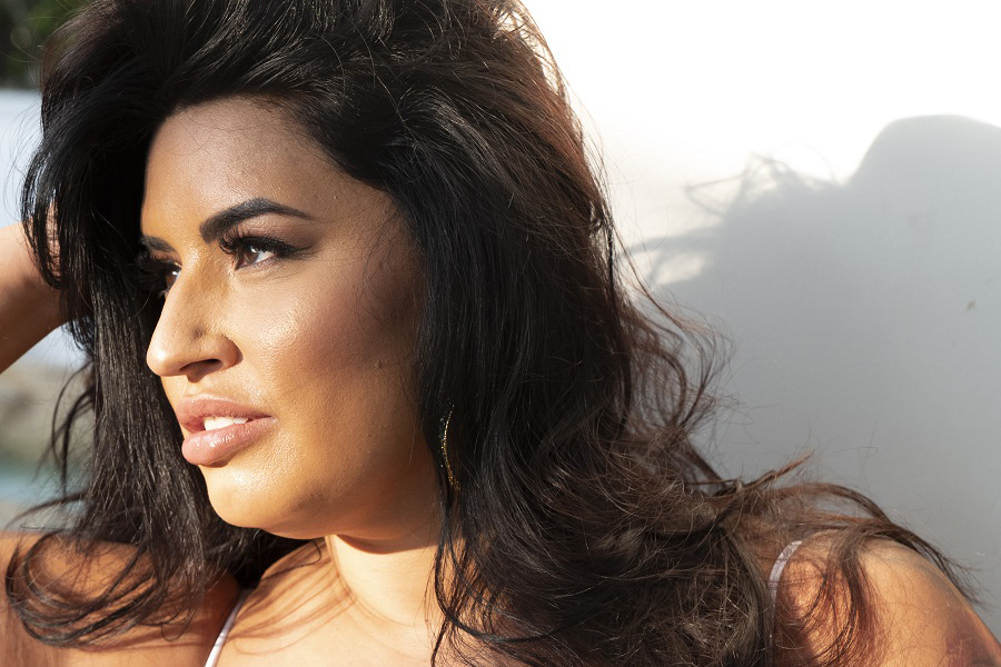 Sofia Rose Named BBW Awards ‘Humanitarian of the Year’ 