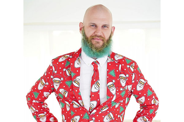 Leprechaun-Santa Brian O’Mally Featured in Awesomely-Timed SeeHimFuck Scene