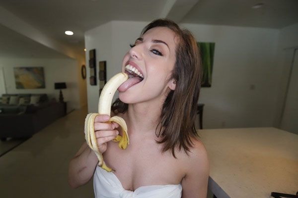 Spencer Bradley Practices Her Skills at FilthyKings