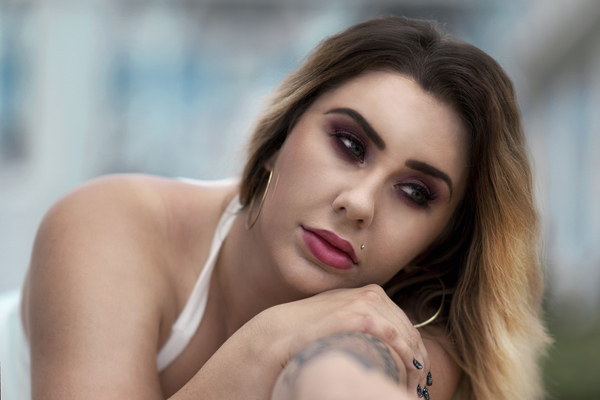 Romi Chase Joins Sextpanther, Invites Fans to Share Texts and Pics