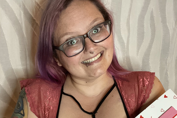 Sexpert Sara Star Joins Inked Angels Family! Gives Fans V-Day Pointers!