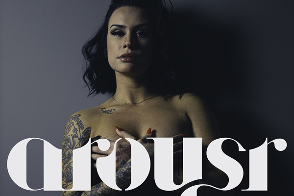 Arousr Spotlights Chat Hosts LuxcsiousMel, Mamasitabeso in New Vlog Posts