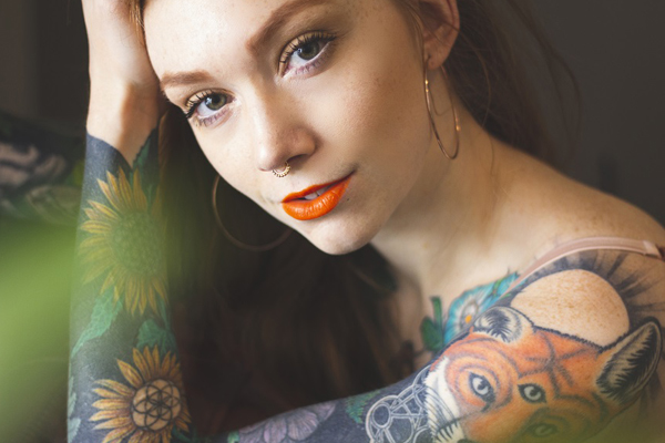 GoAskAlex Delivers ‘Heart Boners’ to Fans at ZeroSpaces.com