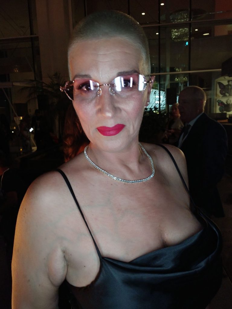 ynot floor-1021-emmreport_0599