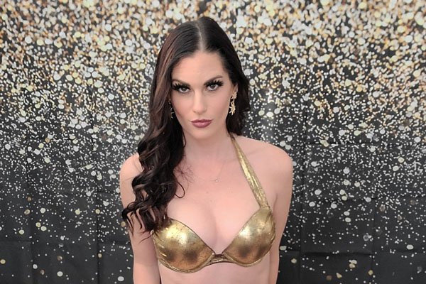 Cum With Aria Khaide This New Year’s Eve