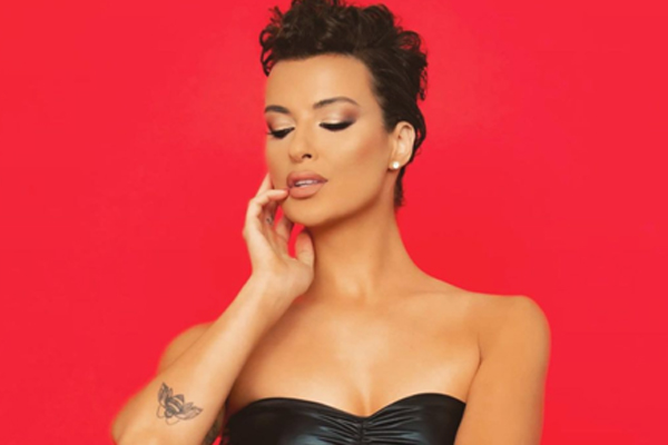 Laura Desiree Launches Tantalizing Sex Shows