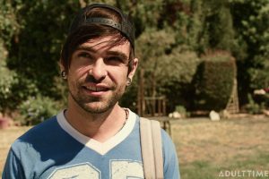 Lucky Fate in "Grinders"