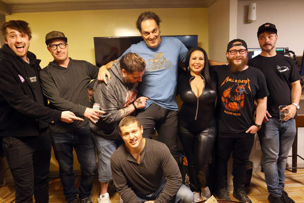 The SDR Show celebrates Mother’s Day with Marcela Alonso for a Trivia Game with Hot Consequences