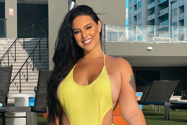 HOT STUFF! Model Cinthya LaRose Ditches the Pizza Game for OnlyFans Fame