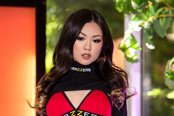 Lulu Chu Enjoys a Huge Package at Reality Kings