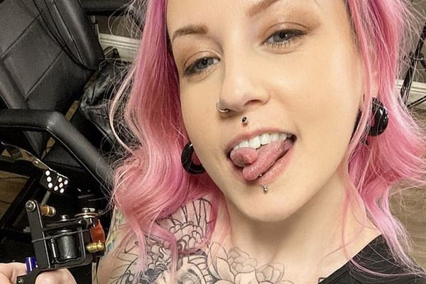 Lady Lazarus Stars in New Scene From Reality Kings