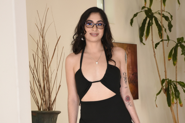 Lucy Sunflower’s 1st DP Scene Available at DP Diva