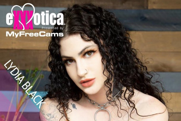 Lydia Black Signing at Exxxotica New Jersey