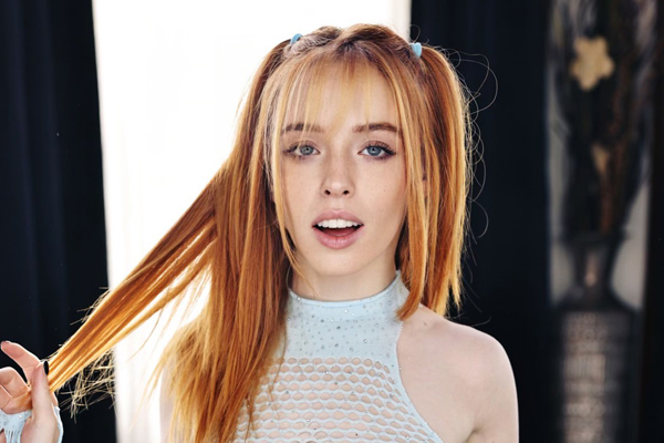 Madi Collins is Fresh Meat at Kink.com