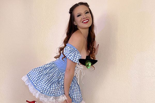 Alison Rey to Host ‘Wizard of Oz’ Halloween Bash Live on OnlyFans Thurs