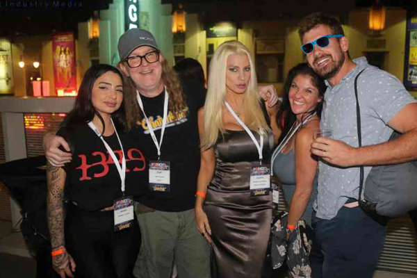 “Real Life” XXX Recaps 2022 YNOT Cammunity Expo, Awards Show