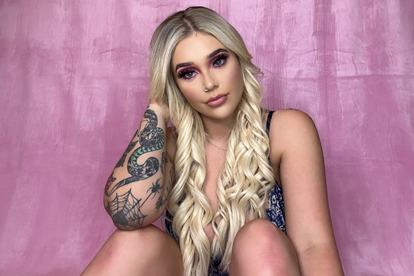 Kali Roses Is Now on the Centerfold Platform