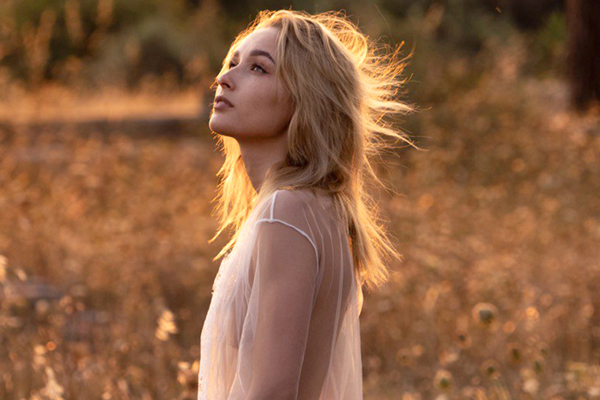 Kelly Collins Interviewed by AdultDVDTalk’s Captain Jack