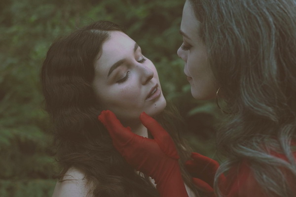 Drops Dracula-Inspired Scene to OnlyFans