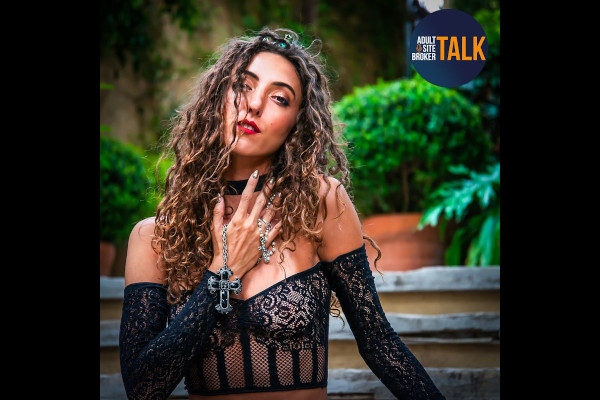 On Adult Site Broker Talk This Week: Dominatrix Queen Lo