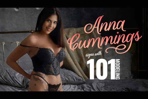 Anna Cummings Signs with 101 Modeling