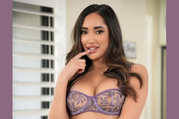 The New Releases Keep Flowing for Chloe Amour