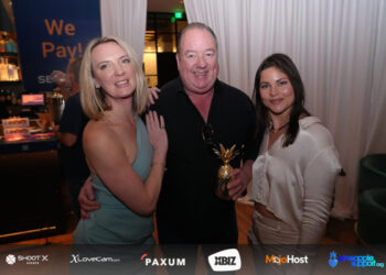 Industry Trailblazer Steven Grooby Receives the Pineapple Award