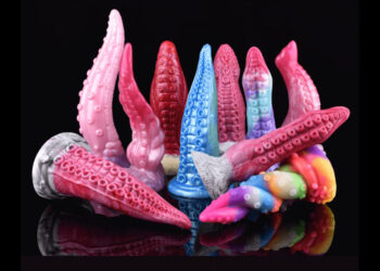 Fourth Wing Readers Are Only Just Arriving - And the Fantasy Toy Industry Hasn't Caught Up Yet