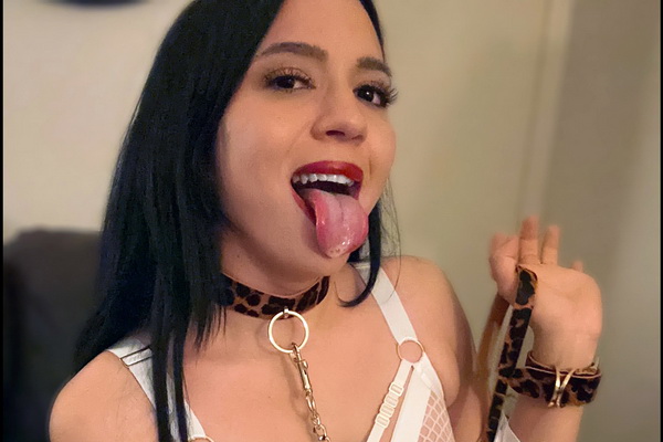 Riley Jean Talks ‘New Year’s Sex-olutions’ at HUSTLER