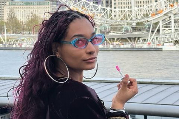 Starlet Addis Fouche Speaks at The SW Survival Guide 2024 Conference