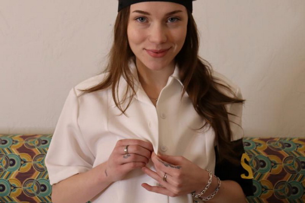 Tad Pole Drops Sizzling New Venus Vixen Mini Gan gbang