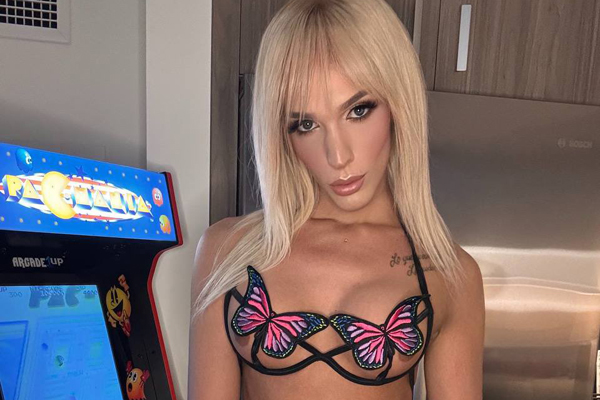 Mia Isabella & Athena Parisi Guest on WTF-TV