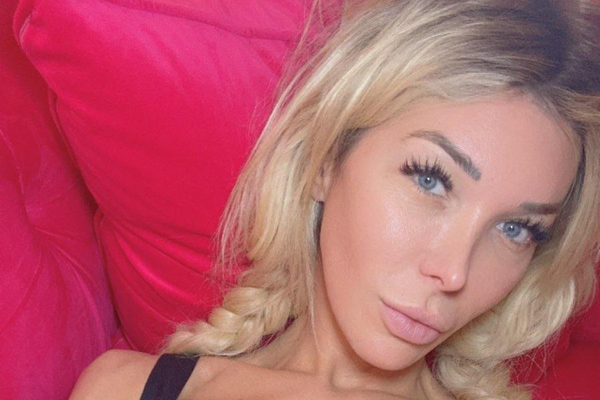 Aubrey Kate Is Now Avaialble on Sextpanther and Fansly