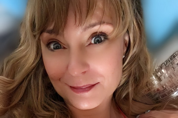 Angel Grave Stars in Scene with Ace Bigs for ScoreLand